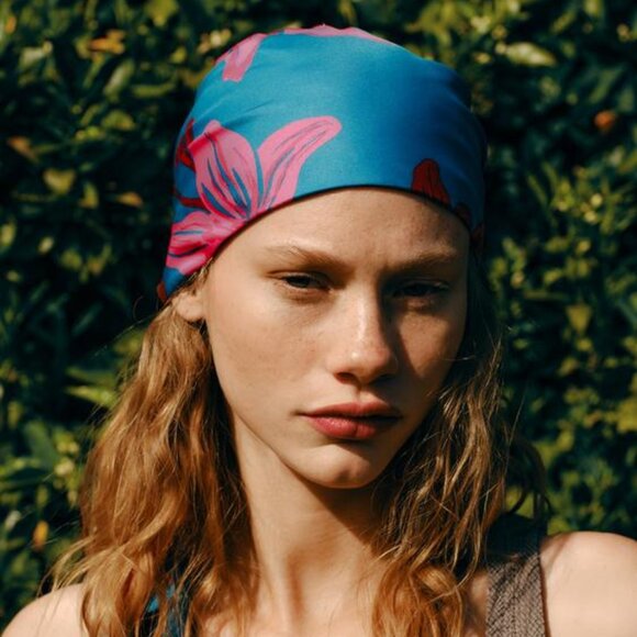 NWT BLUE PINK PRINT HEAD WRAP - Picture 2 of 7